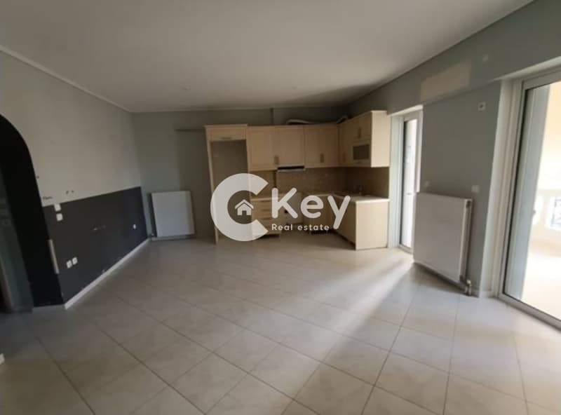 Apartment in Megala Sxoinia A, Acharnes — Photo 1 of 5