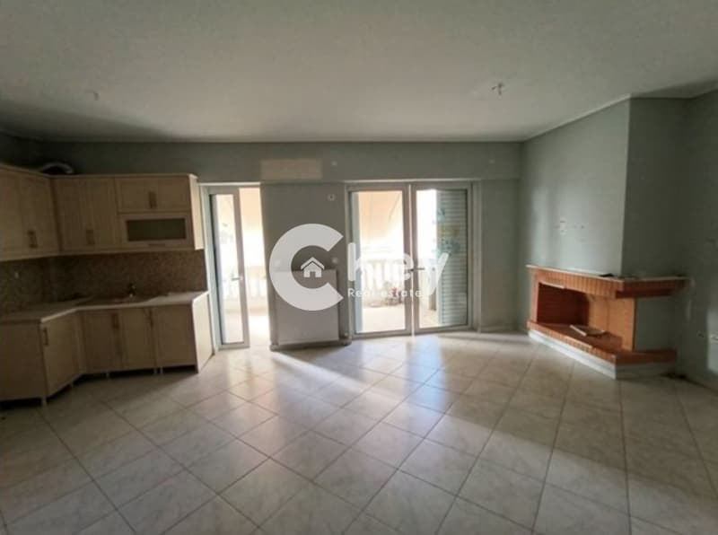 Apartment in Megala Sxoinia A, Acharnes — Photo 2 of 5
