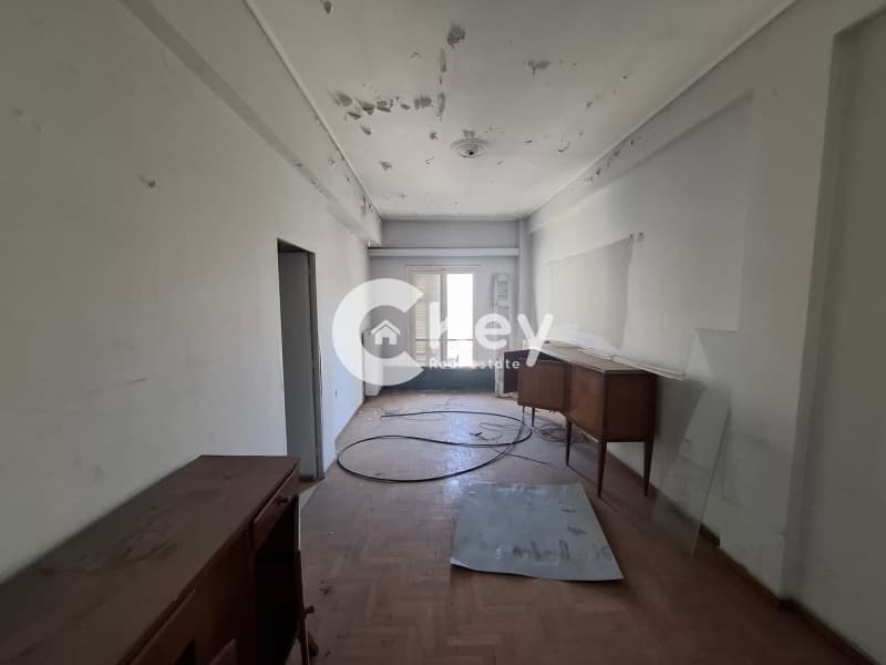 Apartment in Agios Panteleimonas, Attiki — Photo 1 of 11