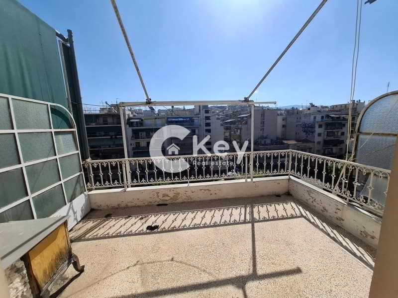 Apartment in Plateia Koliatsou, Patision - Acharnon — Photo 1 of 16