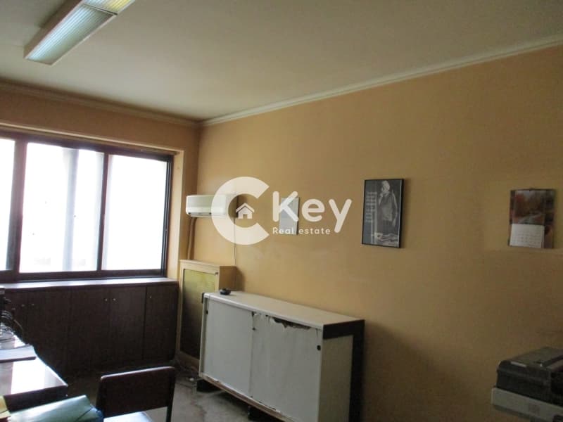 Office in Evaggelistria, Piraeus — Photo 2 of 3