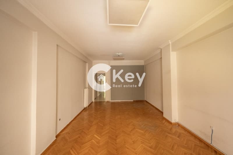 Apartment in akadimia Platonos, Kolonos - Kolokinthous — Photo 2 of 18