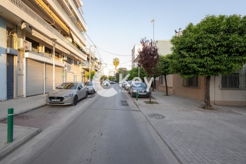 Retail Store in Agios Antonios, Peristeri — Photo 13 of 19