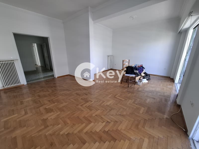 Apartment in Neo Pagkrati, Vironas — Photo 3 of 30