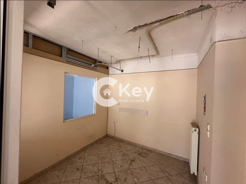 Retail Store in Achladia, Aigaleo — Photo 13 of 18