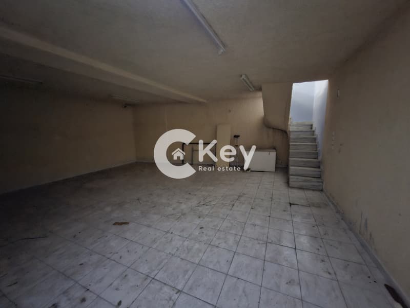 Retail Store in Achladia, Aigaleo — Photo 17 of 18
