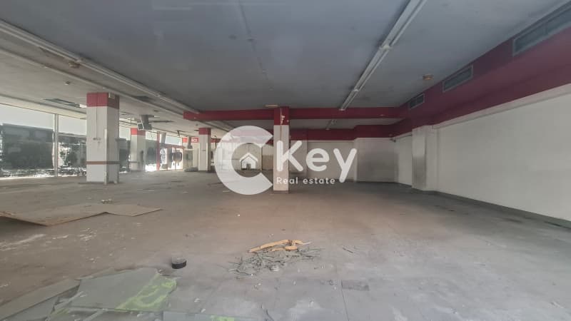 Retail Store in Dafni, Dafni — Photo 2 of 9