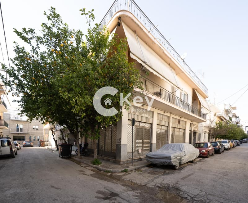 Retail Store in Schinias, Peristeri — Photo 6 of 8