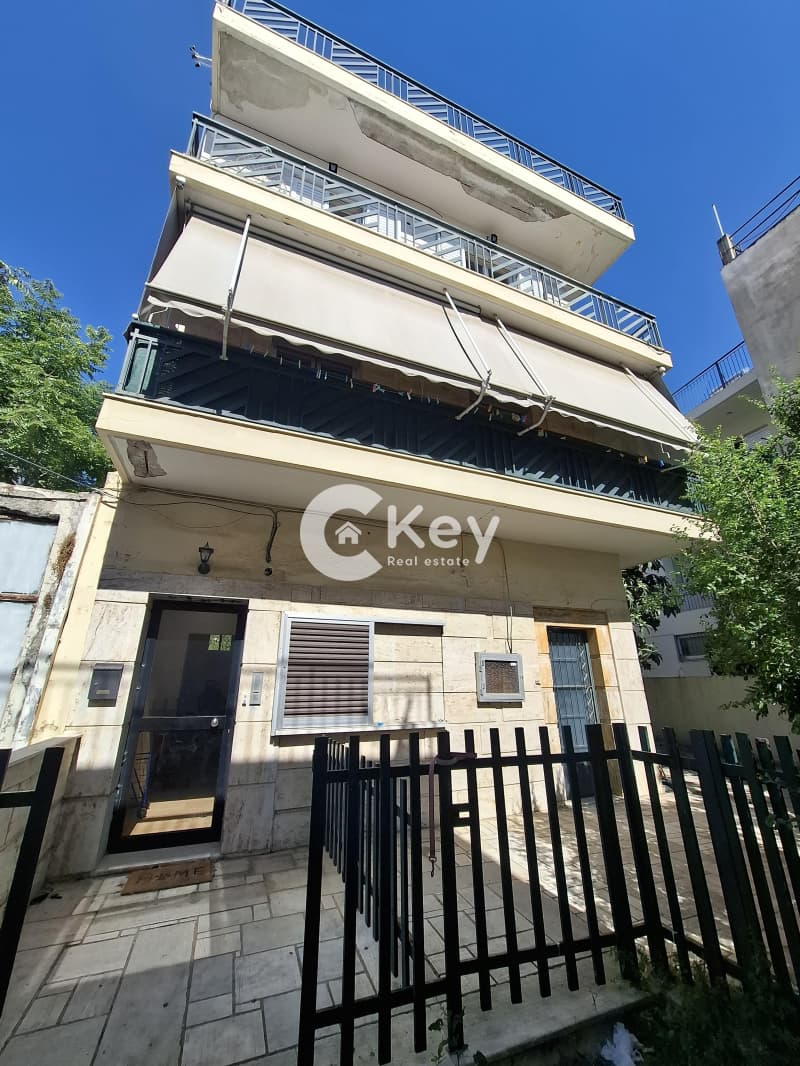 Apartment in Megala Sxoinia A, Acharnes — Photo 1 of 24