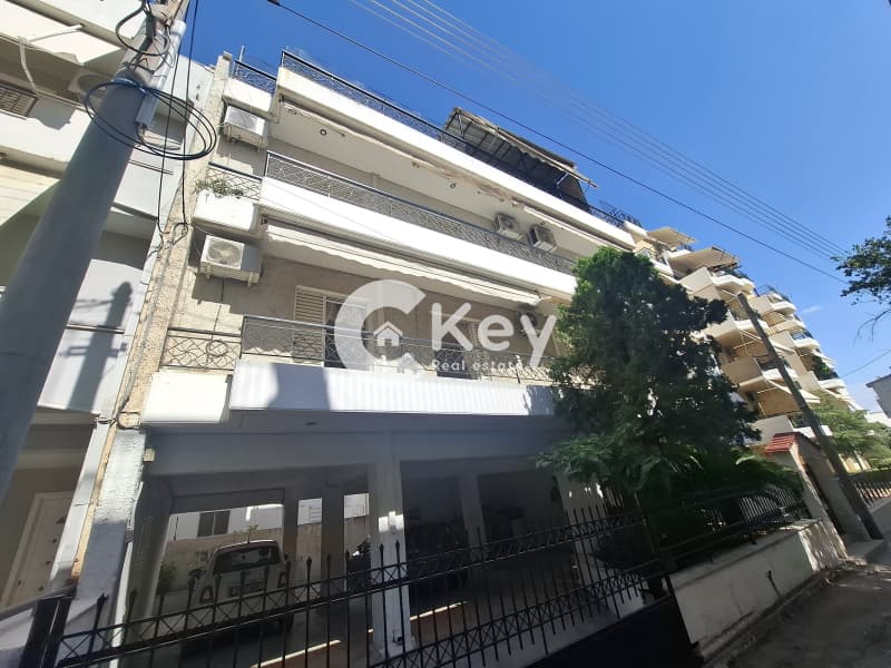 Apartment in Monastirio, Agios Dimitrios — Photo 1 of 15