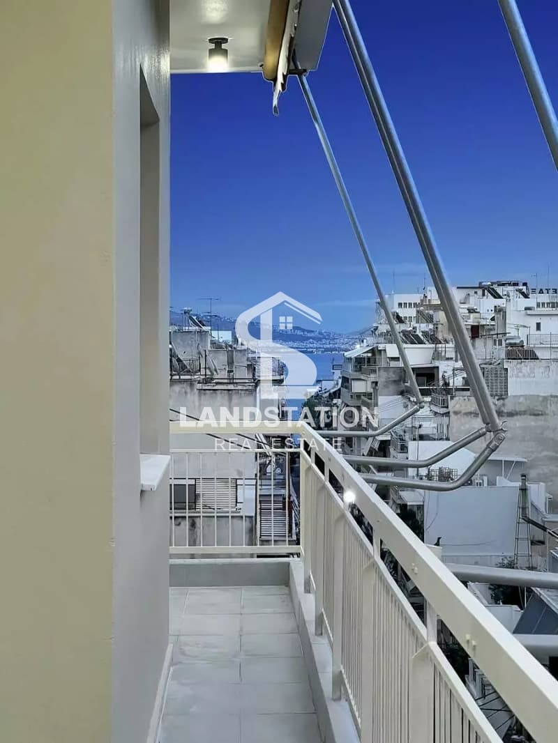 Διαμέρισμα στην Φρεαττύδα, Πειραιάς — Φωτογραφία 1 από 8