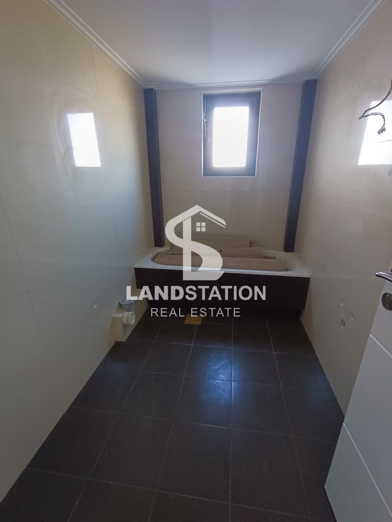 Apartment in Tria Asteria, Iraklio — Photo 9 of 16