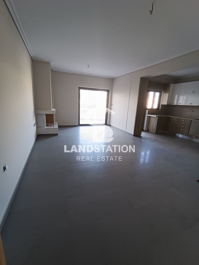 Apartment in Tria Asteria, Iraklio — Photo 2 of 16
