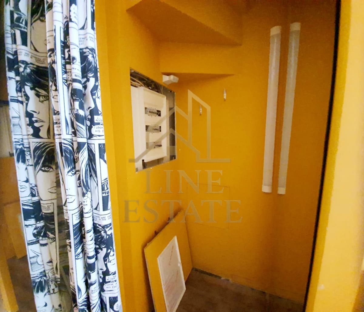 Retail Store in Center, Chalandri — Photo 16 of 18