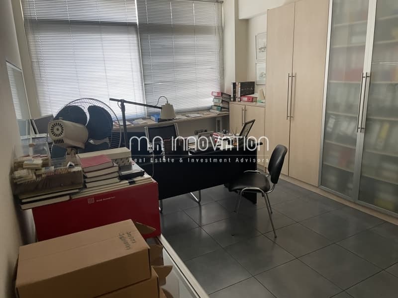 Office in Politechneio, Exarchia - Neapoli — Photo 4 of 13