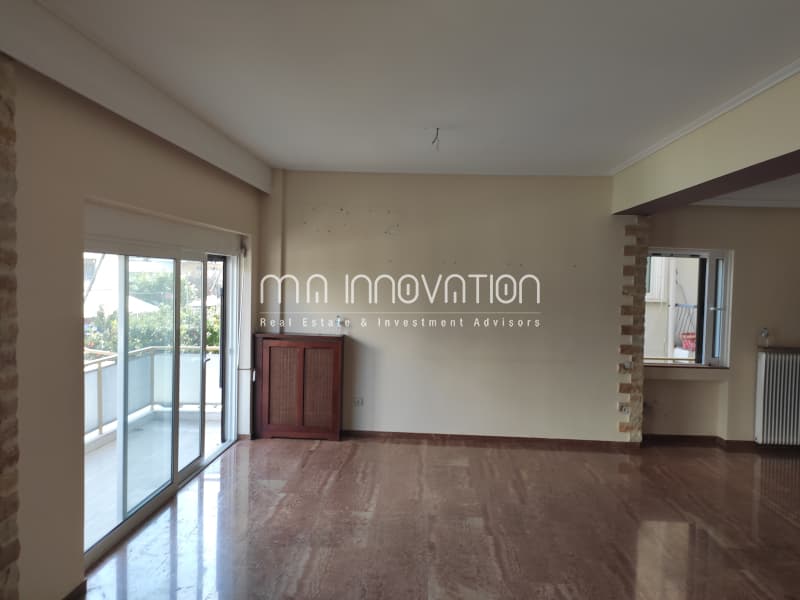 Apartment in Agia Paraskevi, Nea Smyrni — Photo 1 of 14