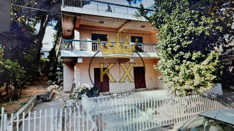 Διαμέρισμα στην Δροσιά, Δροσιά