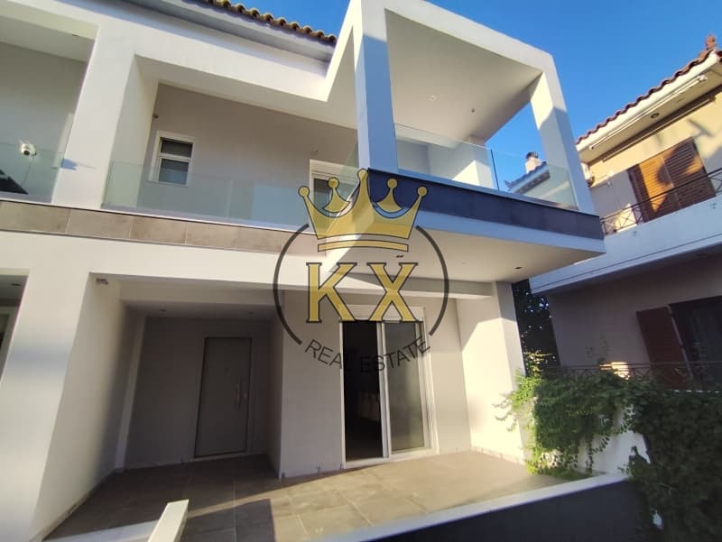 House in Center, Agios Stefanos — Photo 2 of 30