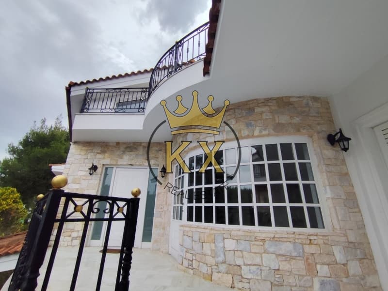 House in Lofos Antheon, Stamata — Photo 2 of 21