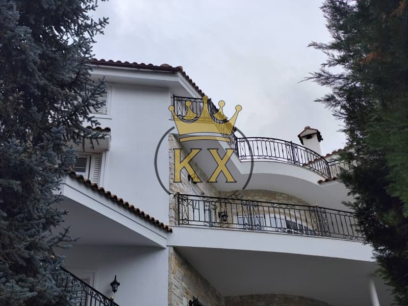 House in Lofos Antheon, Stamata — Photo 1 of 21
