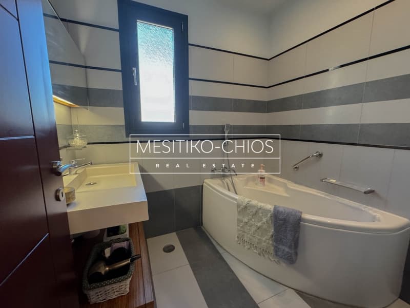 House in Chios town, Chios — Photo 15 of 26