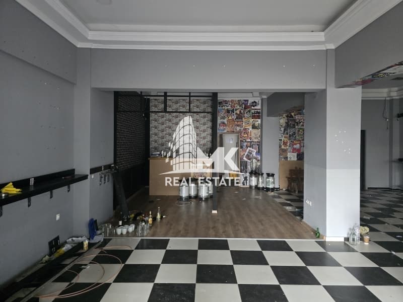 Retail Store in Center, Thermi — Photo 5 of 6