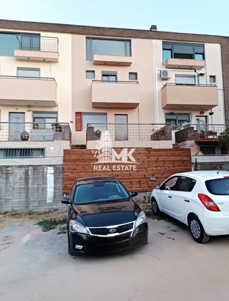House in Trilofo, Mikra — Photo 1 of 25