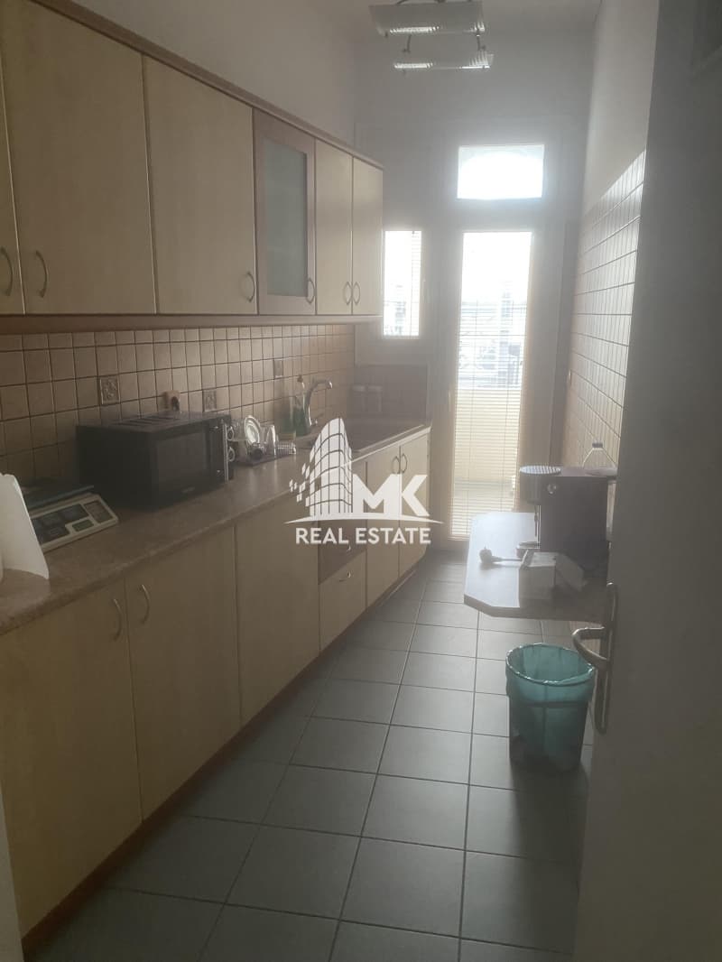 Apartment in Zoni Chondreboriou, Exarchia - Neapoli — Photo 11 of 26