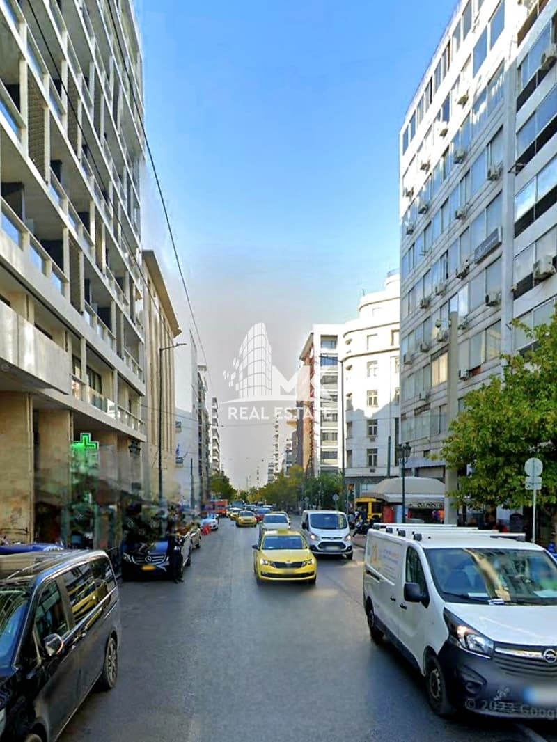 Apartment in Zoni Chondreboriou, Exarchia - Neapoli — Photo 1 of 26