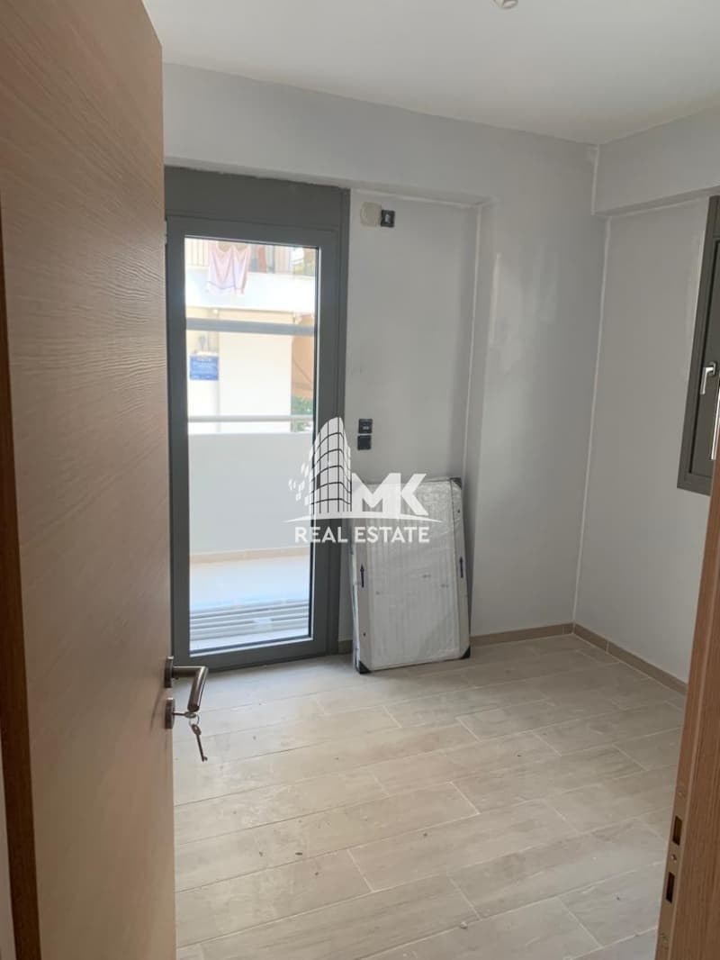 Apartment in Neo Pagkrati, Vironas — Photo 18 of 19