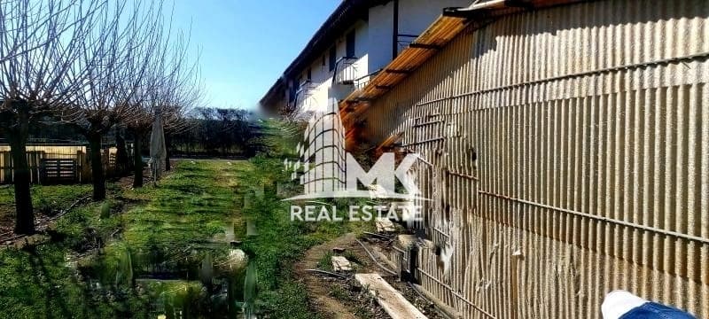 Retail Store in Nea Raidestos, Thermi — Photo 7 of 30