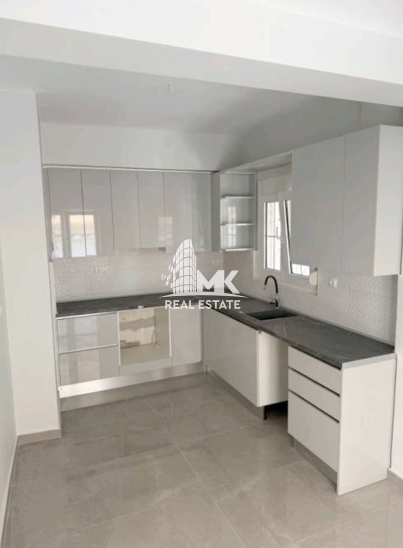 Apartment in Riga Feraiou, Neapoli — Photo 1 of 22