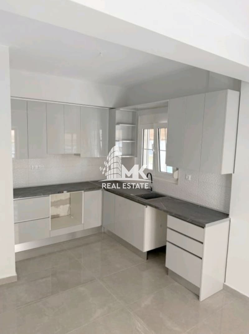 Apartment in Riga Feraiou, Neapoli — Photo 2 of 22