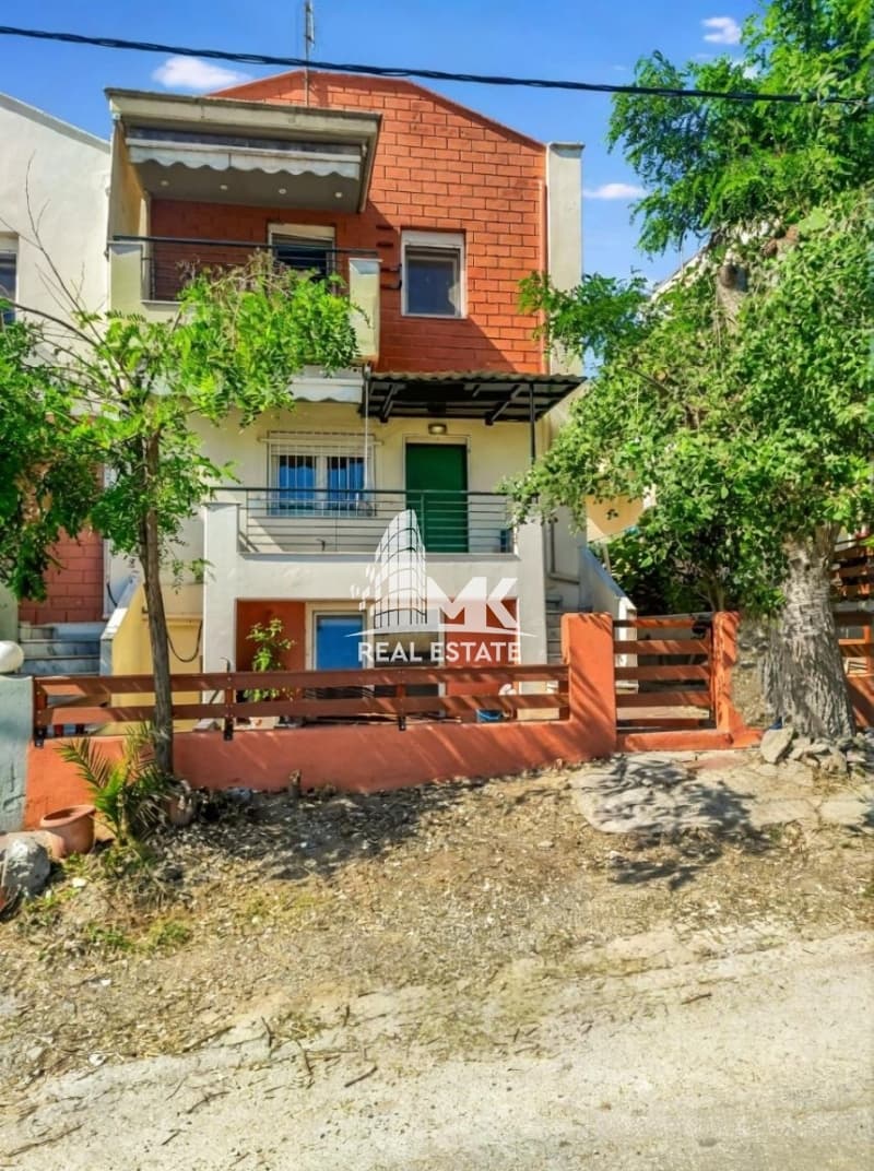 House in Center, Epanomi — Photo 1 of 30