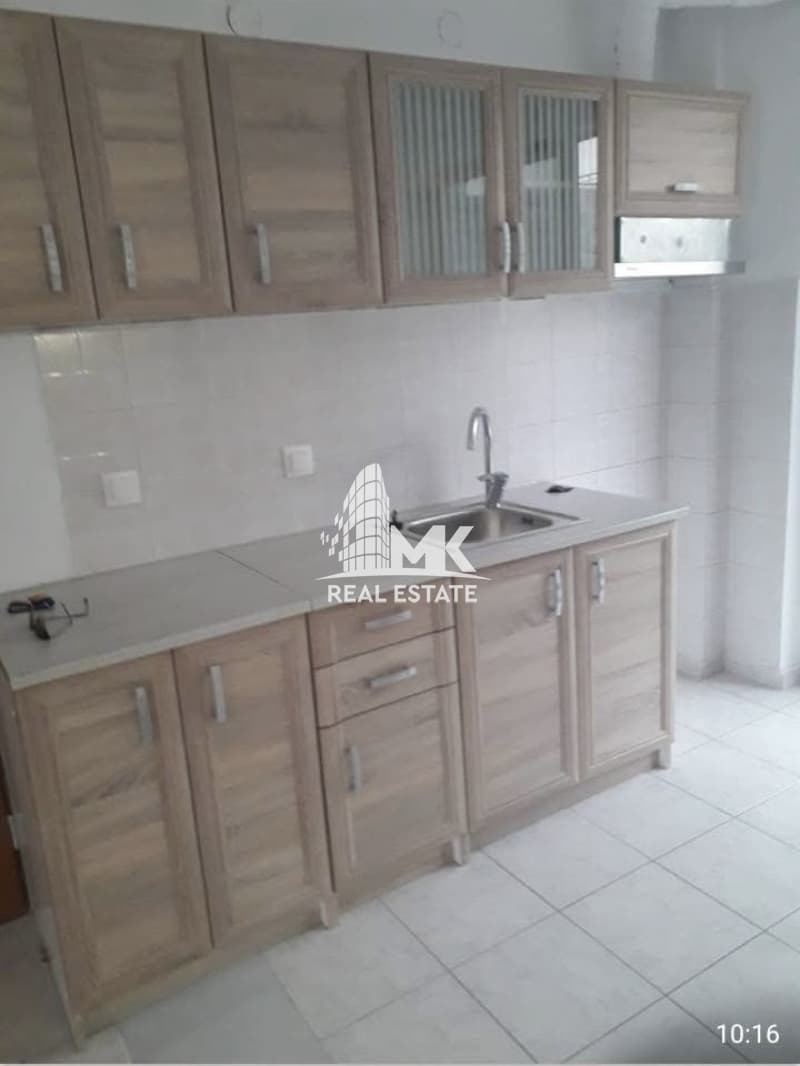 Apartment in T.E.I., Patra — Photo 1 of 7