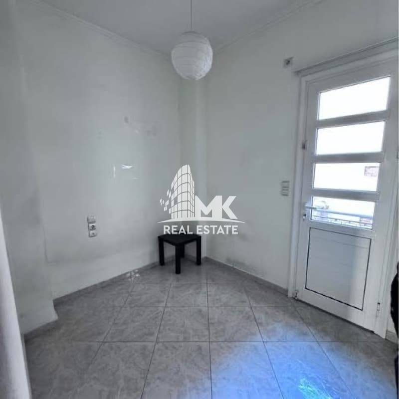 Apartment in Frourio, Patra — Photo 6 of 8
