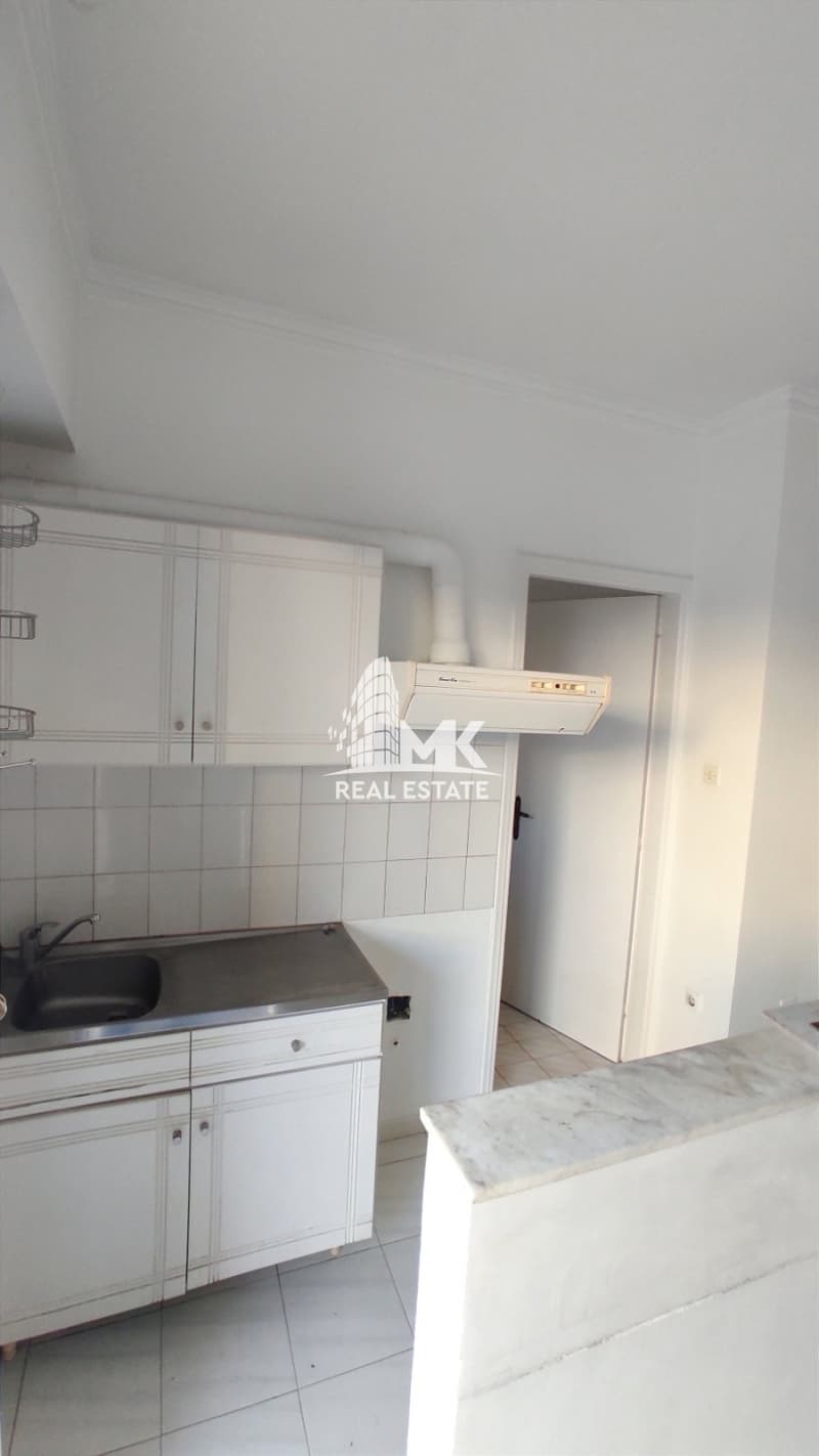 Apartment in Frourio, Patra — Photo 5 of 19