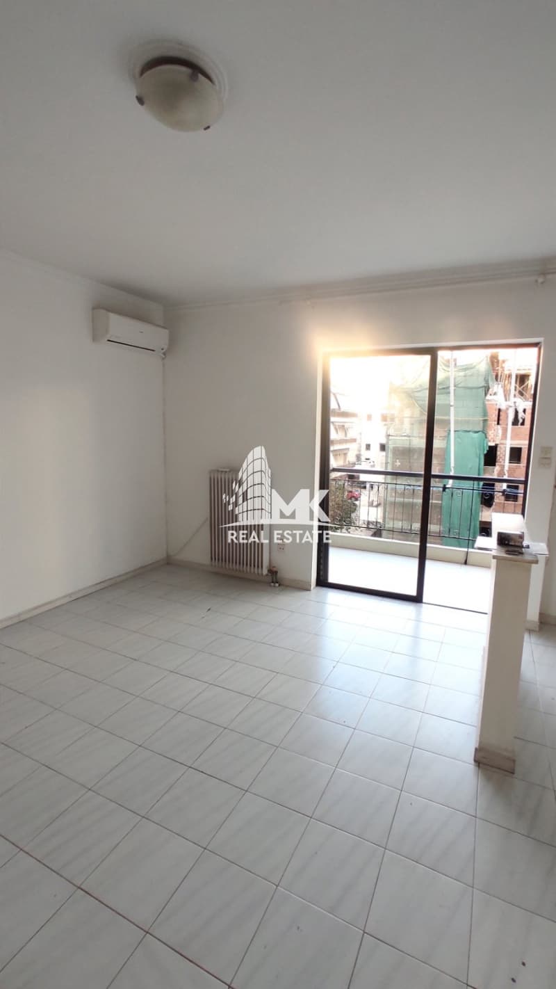 Apartment in Frourio, Patra — Photo 3 of 19