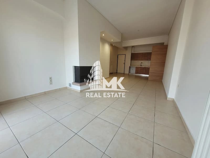 Apartment in Mesa Agia, Patra — Photo 1 of 21