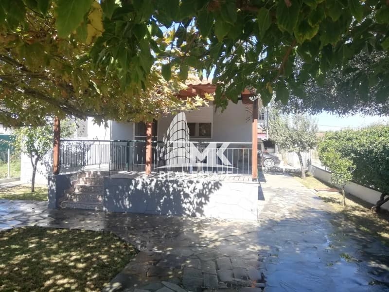 House in Sozopoli, Triglia — Photo 1 of 23