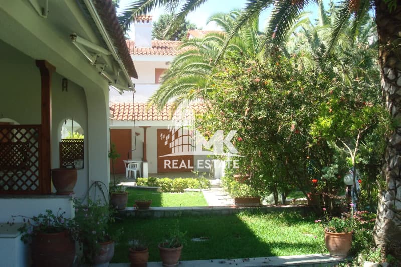 House in Skala Fourkas, Kassandra — Photo 1 of 8