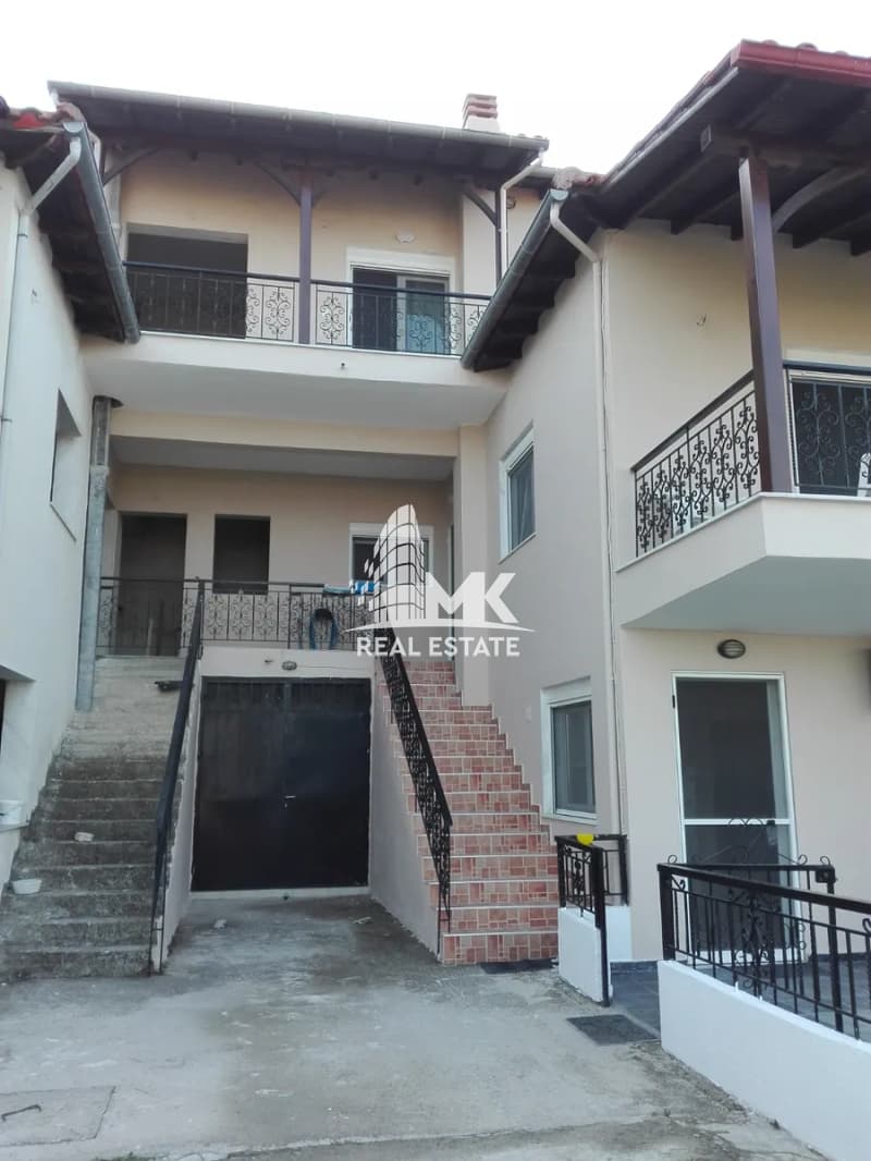 House in Kriopigi, Kassandra — Photo 1 of 19