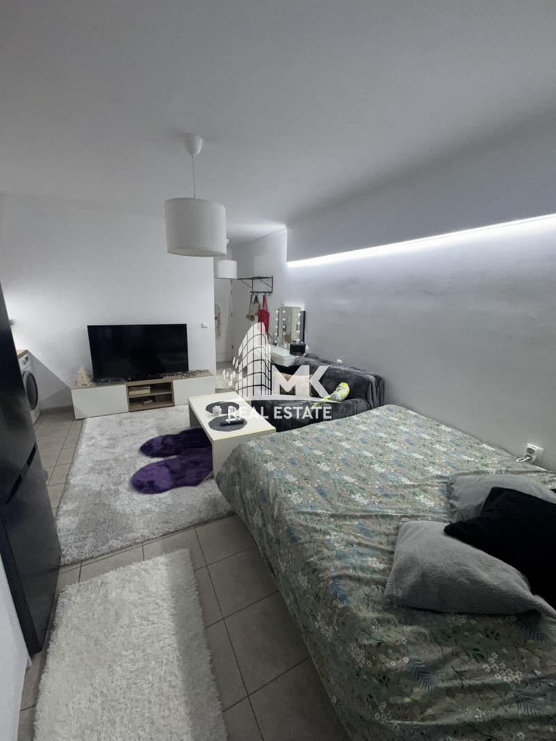 Apartment in Abelokipi, Patra — Photo 1 of 6