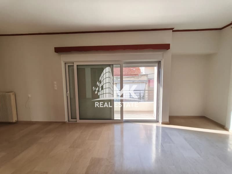 Apartment in Skagiopouleio, Patra — Photo 3 of 11