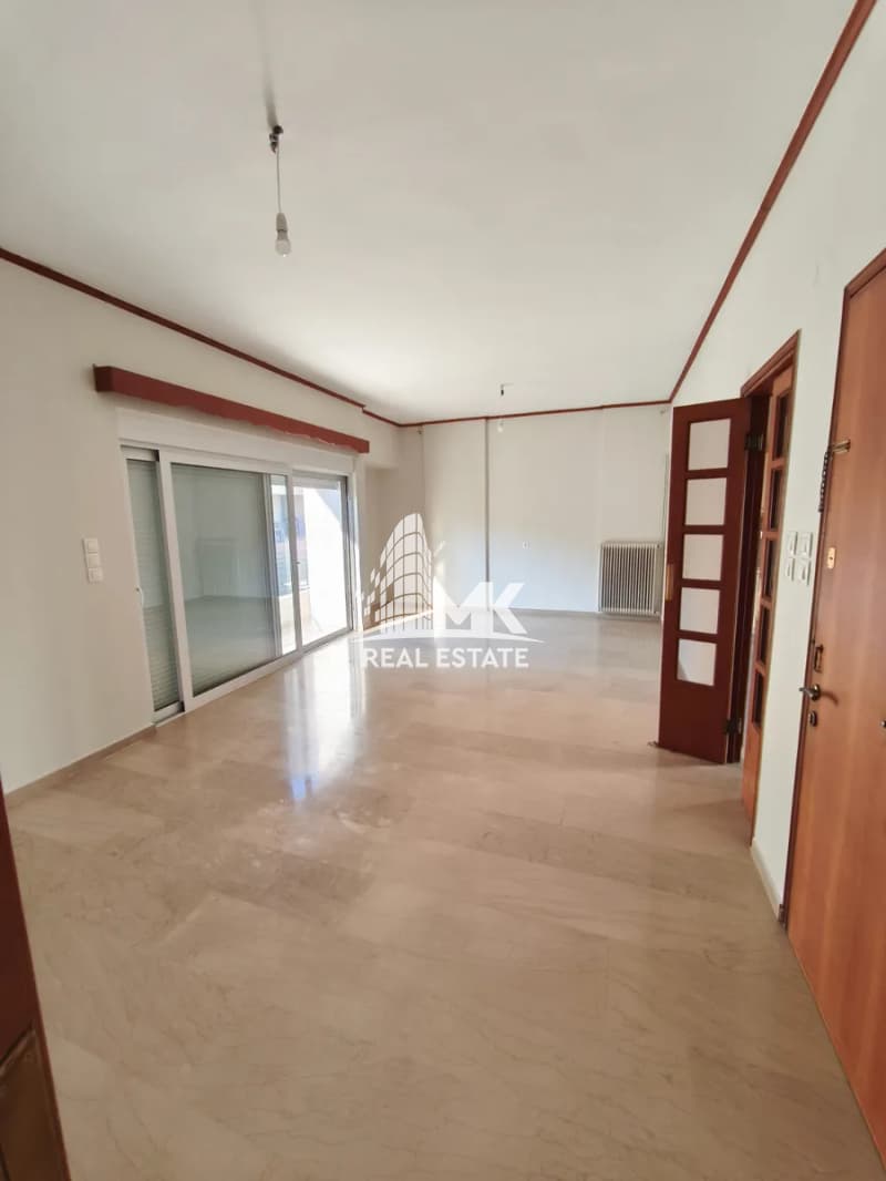 Apartment in Skagiopouleio, Patra — Photo 1 of 11