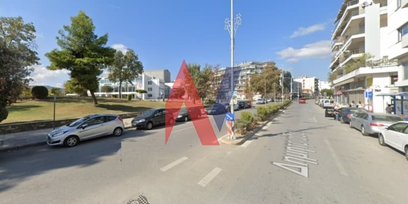 Κατάστημα στην Μεταμόρφωση, Βόλος — Φωτογραφία 2 από 2