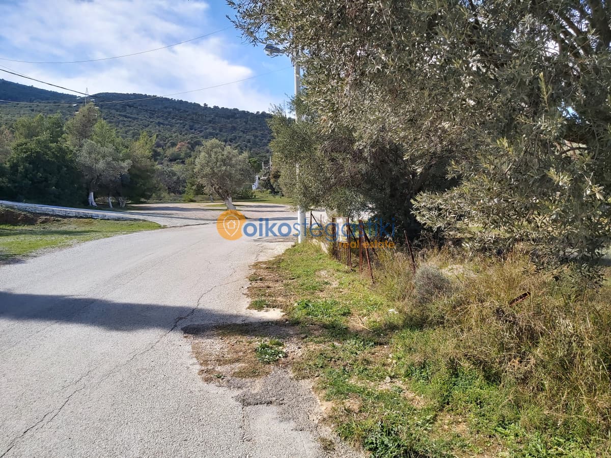 Οικόπεδο στην Κέντρο, Γλυκά Νερά — Φωτογραφία 1 από 4