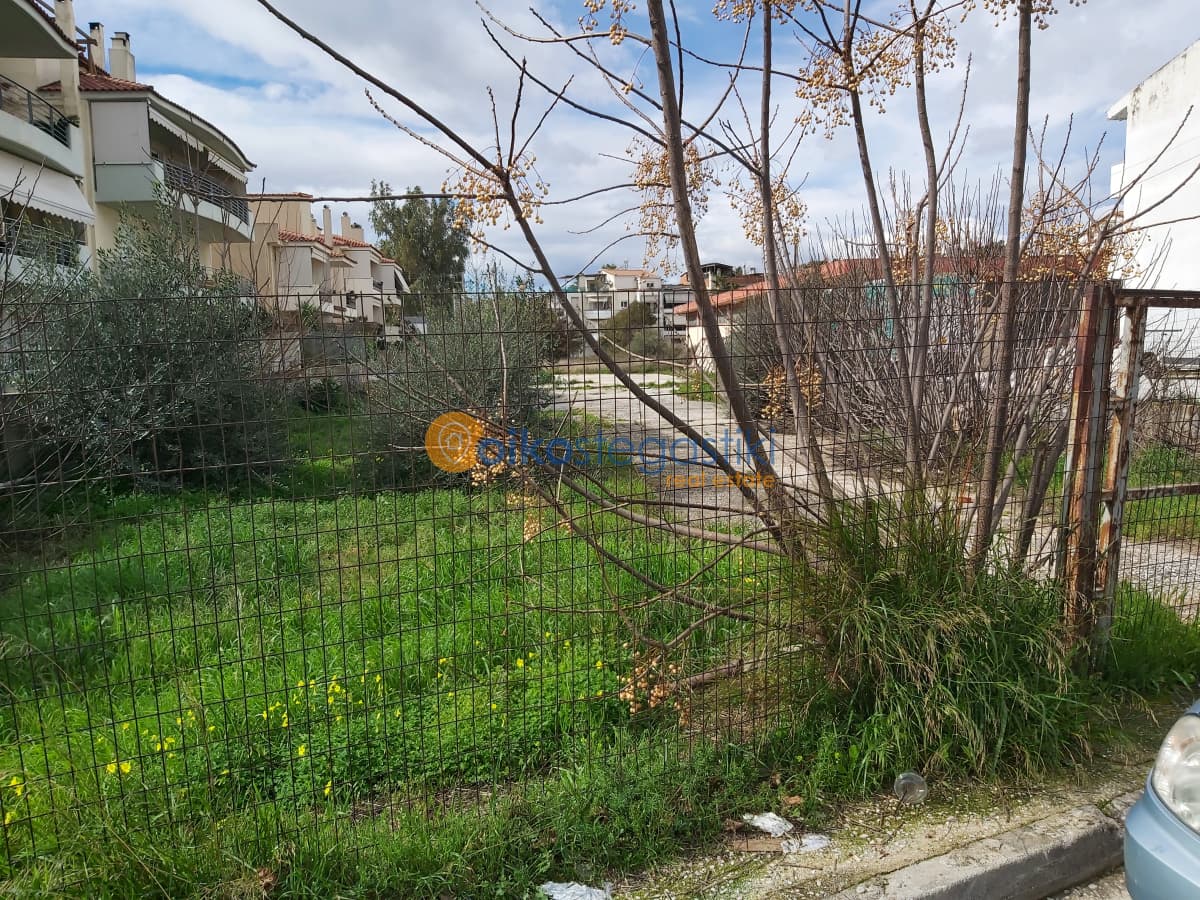 Οικόπεδο στην Μπάλανα, Γέρακας