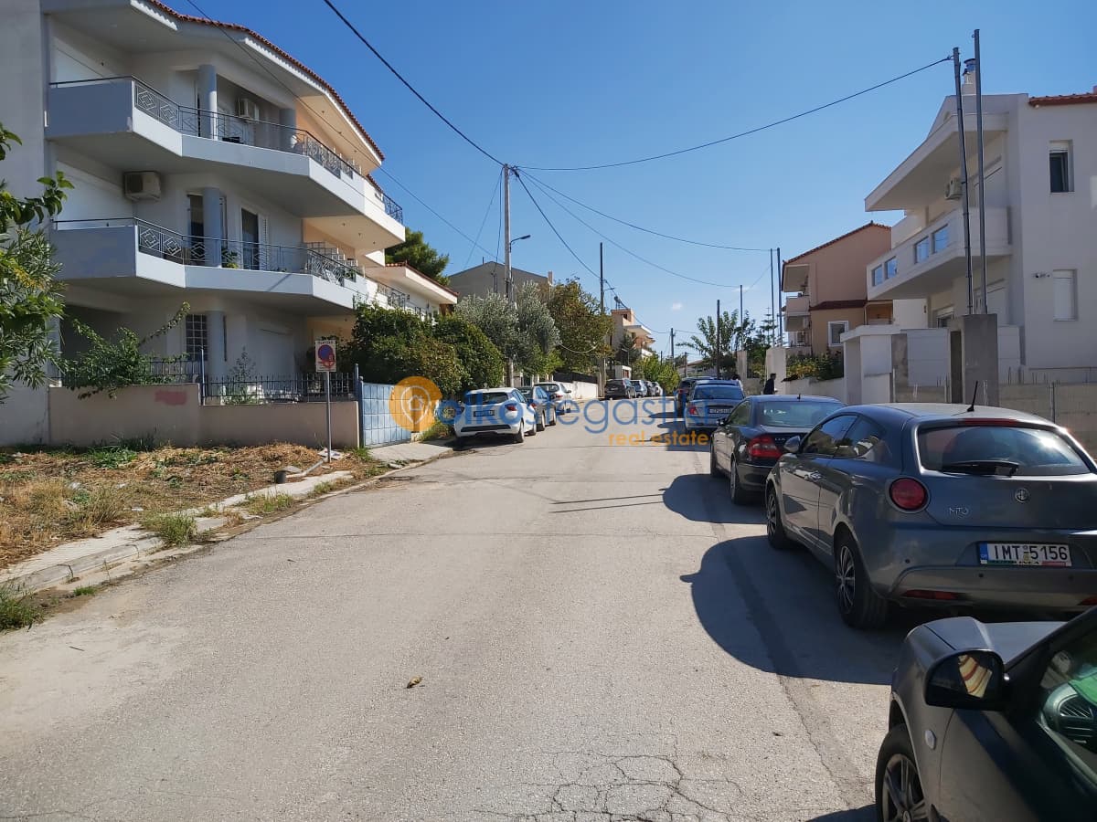 Οικόπεδο στην Γαργηττός, Γέρακας