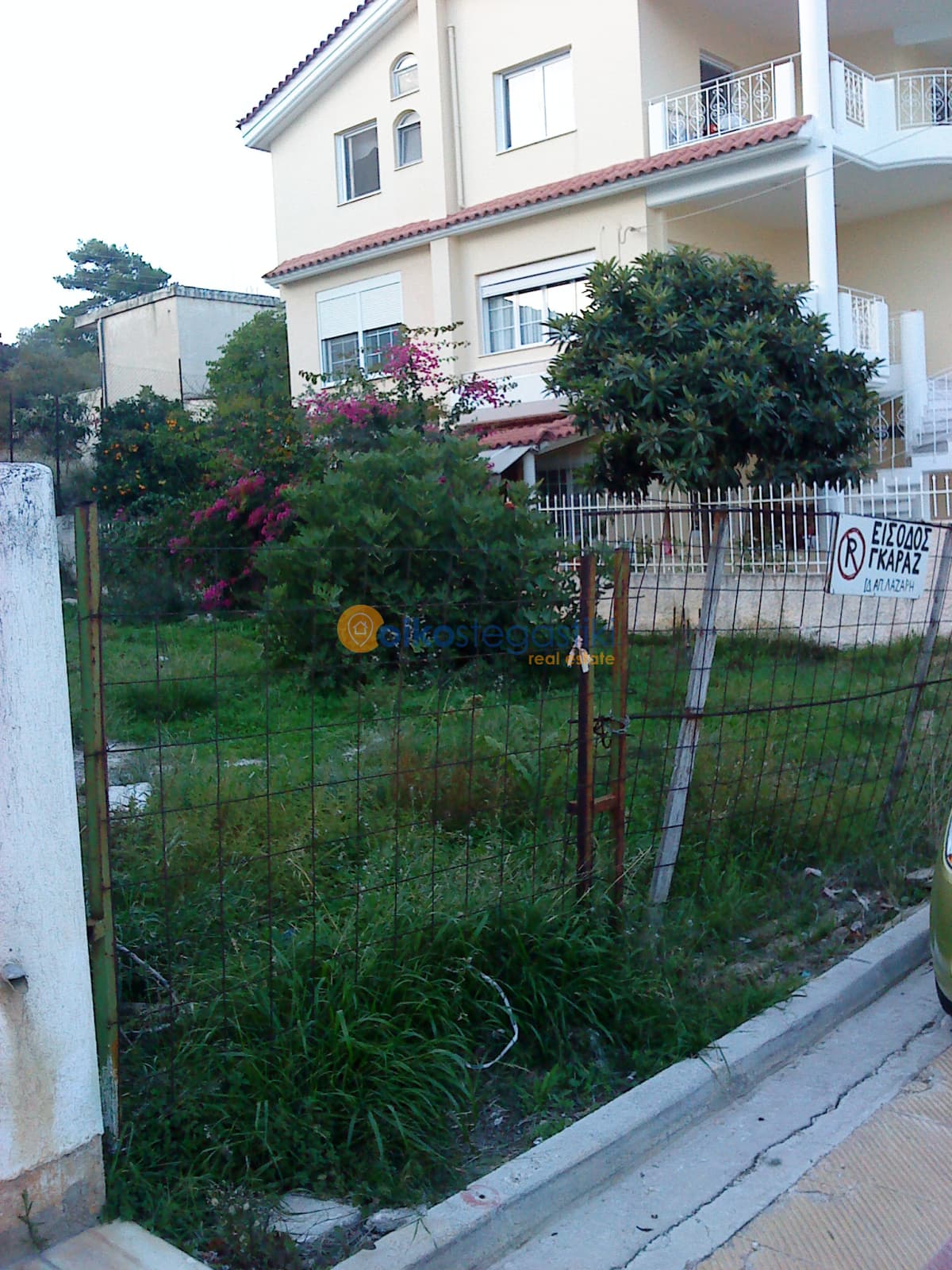Οικόπεδο στην Φούρεσι, Γλυκά Νερά — Φωτογραφία 1 από 2